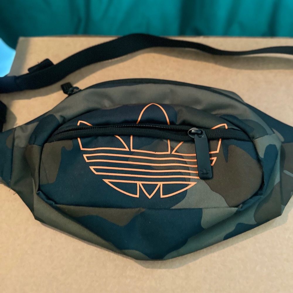 ADIDAS sport fanny pack
